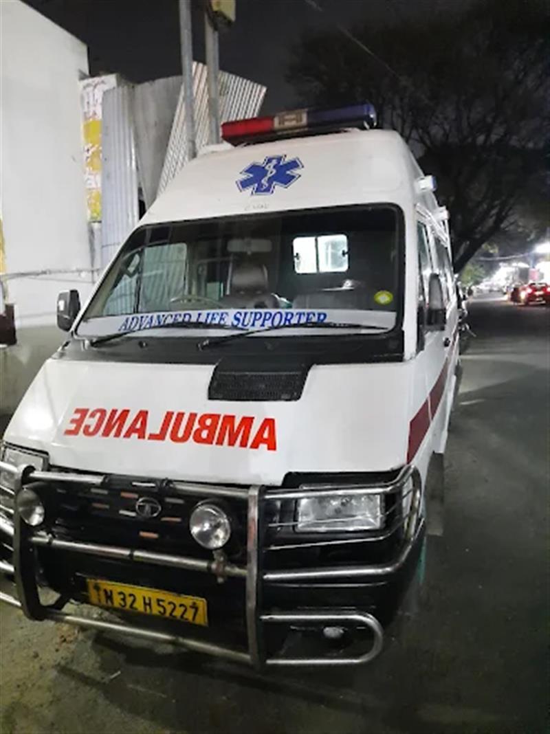 Hospitals and Clinics - Makkalcare - Business Classfied