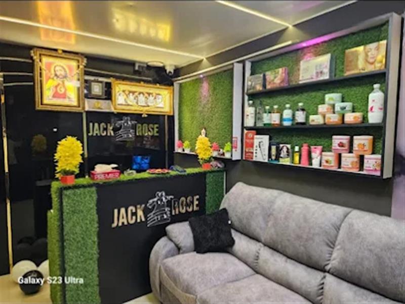 Beauty & Fashion - Makkalcare - Business Classfied