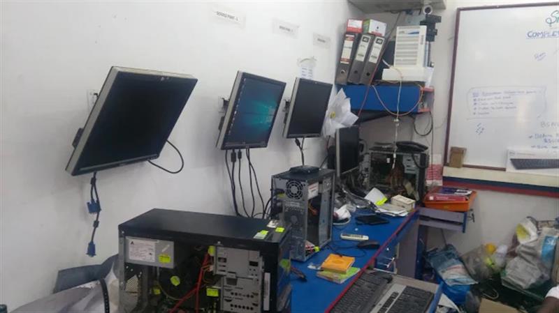 Shop & Dealers - Makkalcare - Business Classfied